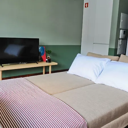 아파트 Martini Nest By Misha's Place 6a *