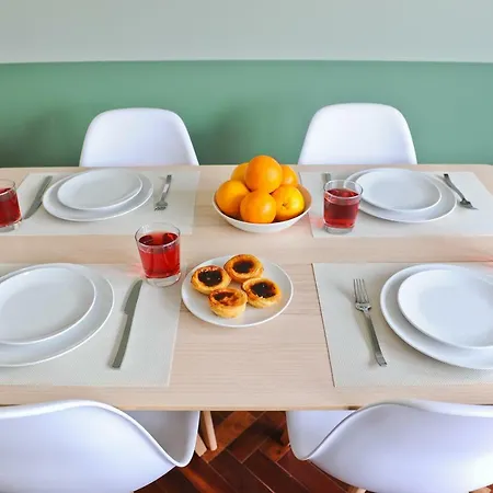 Martini Nest By Misha's Place 6a 리스본