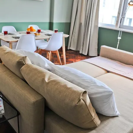 Martini Nest By Misha's Place 6a شقة