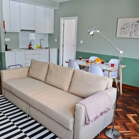 公寓 Martini Nest By Misha's Place 6a *